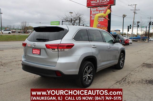 2017 Toyota Highlander LE I4 FWD - 22662039 - 4