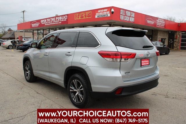 2017 Toyota Highlander LE I4 FWD - 22662039 - 6