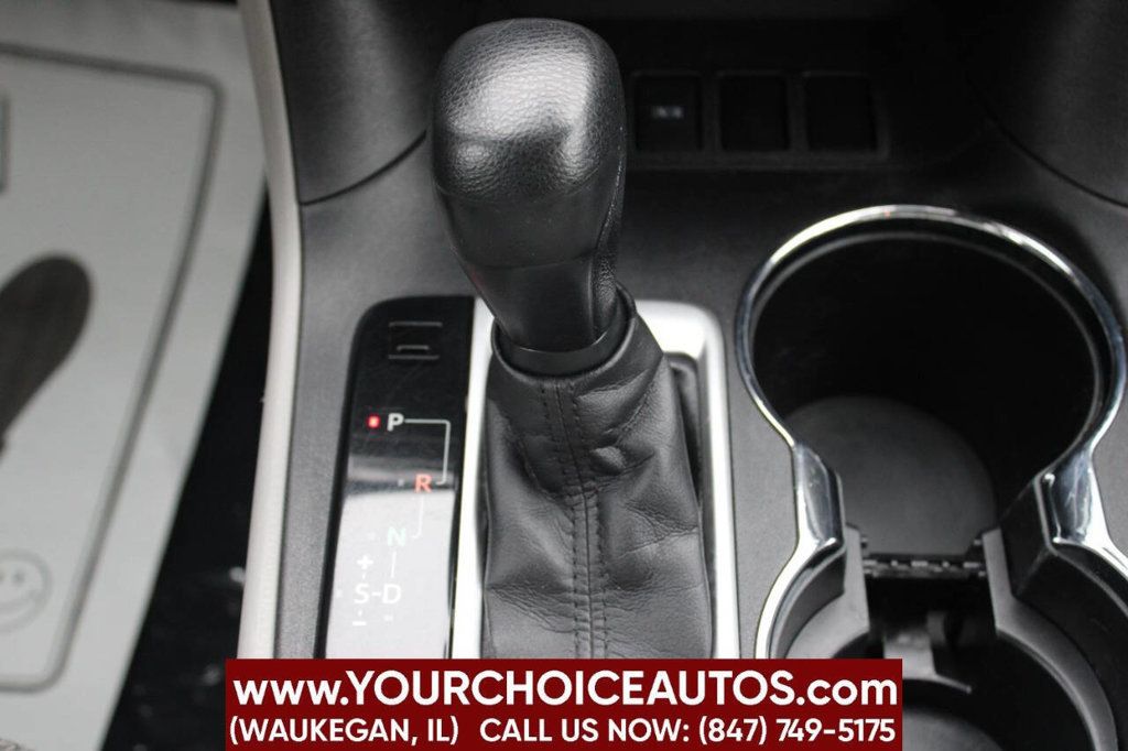 2017 Toyota Highlander LE I4 FWD - 22852092 - 24