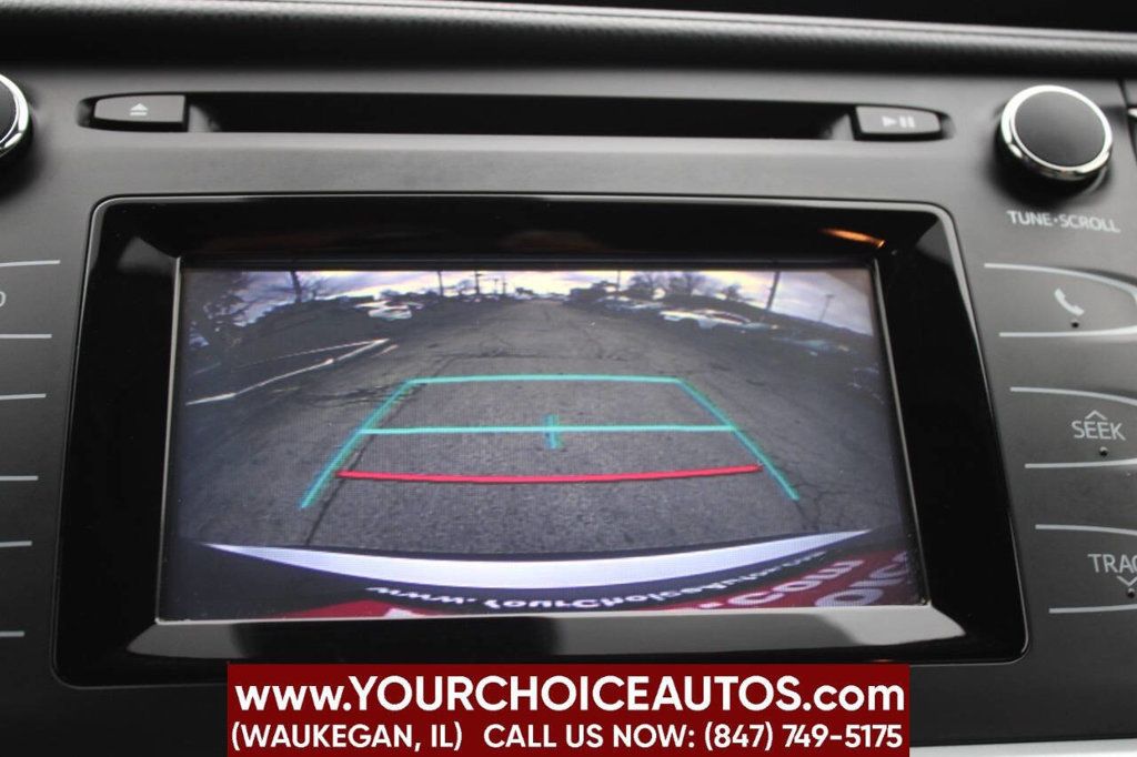 2017 Toyota Highlander LE I4 FWD - 22852092 - 25