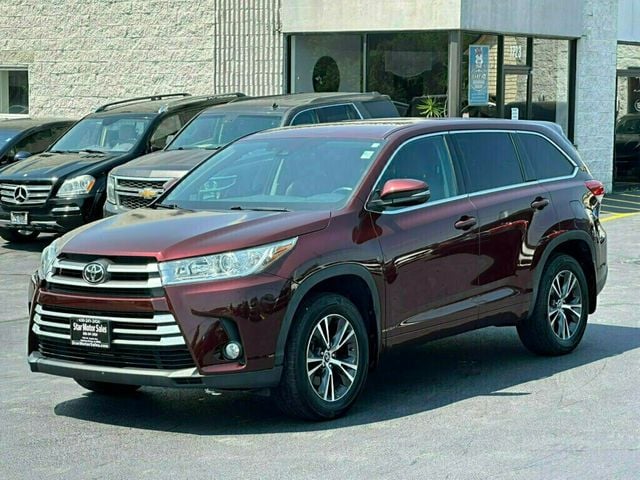 2017 Toyota Highlander LE I4 FWD - 23049696 - 11