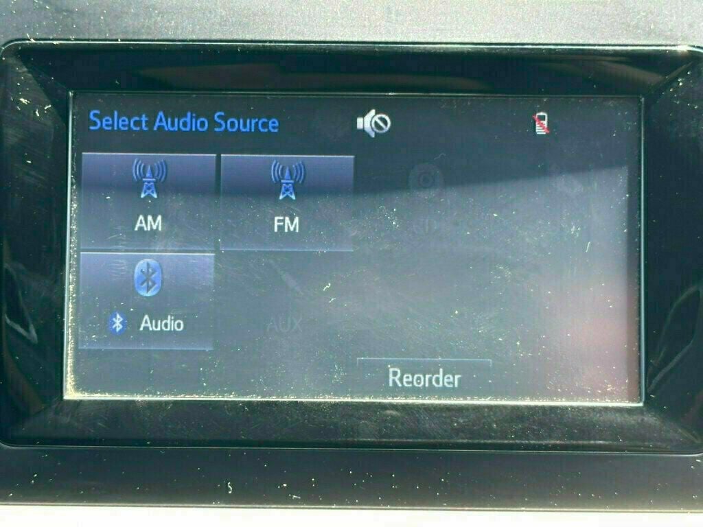 2017 Toyota Highlander LE I4 FWD - 23049696 - 27