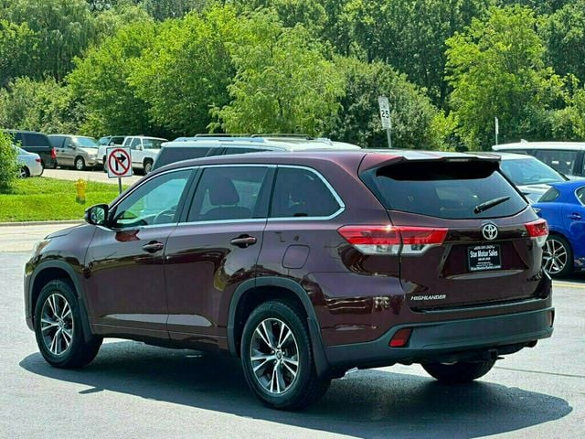 2017 Toyota Highlander LE I4 FWD - 23049696 - 6