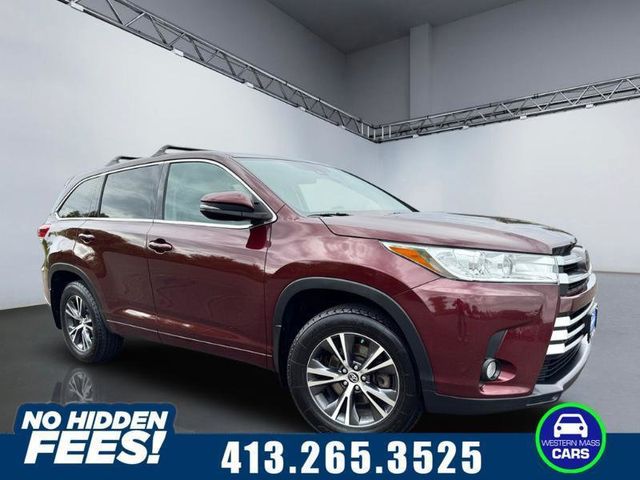 2017 Toyota Highlander LE Plus V6 AWD - 23028409 - 0