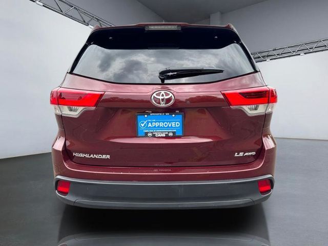 2017 Toyota Highlander LE Plus V6 AWD - 23028409 - 5