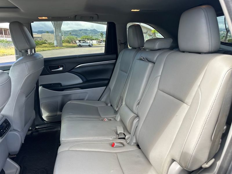 2017 Toyota Highlander Limited - 23038659 - 14