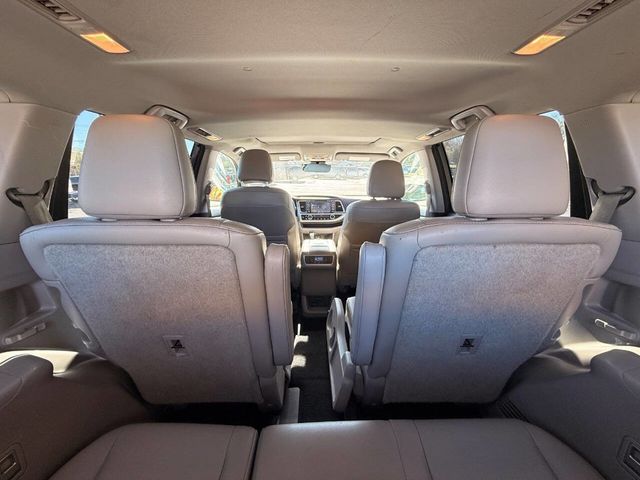 2017 Toyota Highlander Limited 4dr SUV - 23009019 - 16