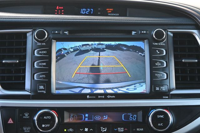 2017 Toyota Highlander Limited Platinum V6 FWD - 22971860 - 10