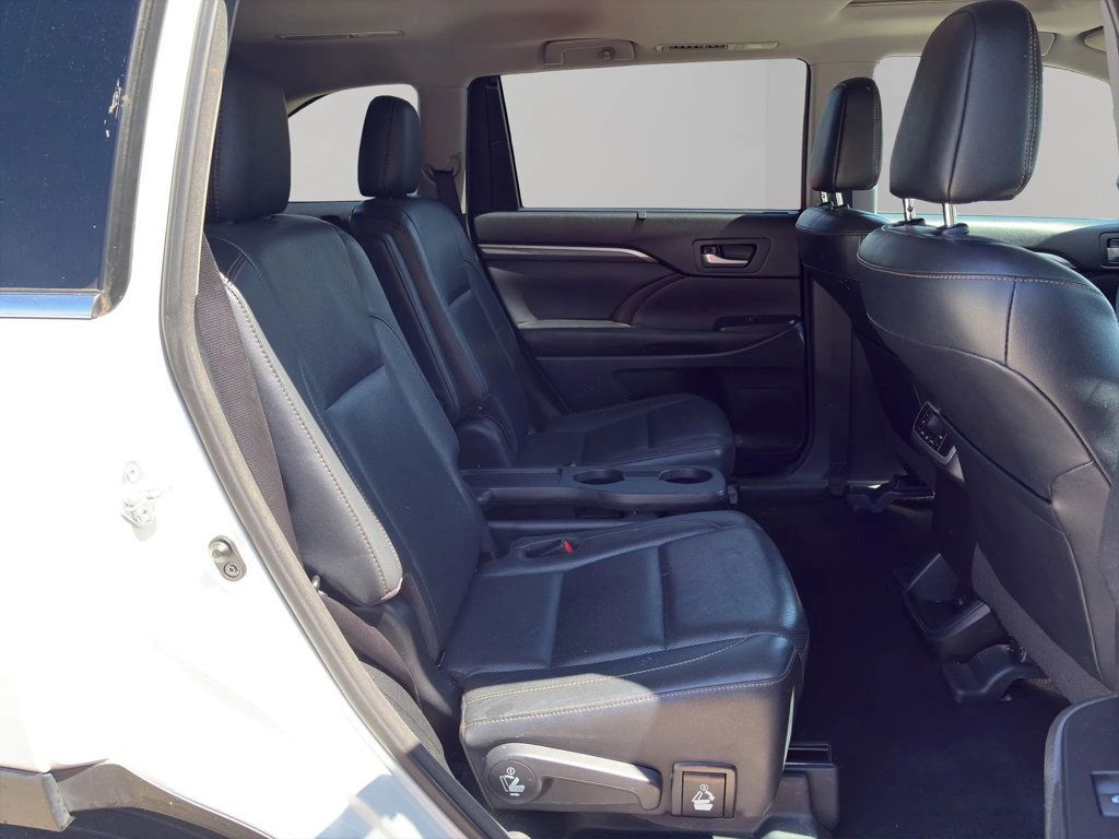2017 Toyota Highlander Limited Sport Utility 4D - 23008700 - 21
