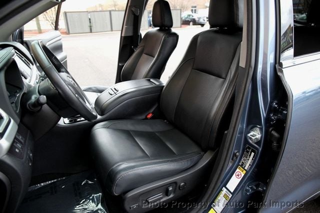 2017 Toyota Highlander Limited V6 AWD - 22797029 - 21