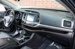 2017 Toyota Highlander Limited V6 AWD - 22797029 - 29