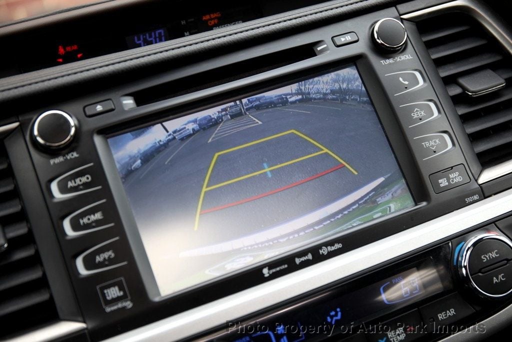 2017 Toyota Highlander Limited photo 33