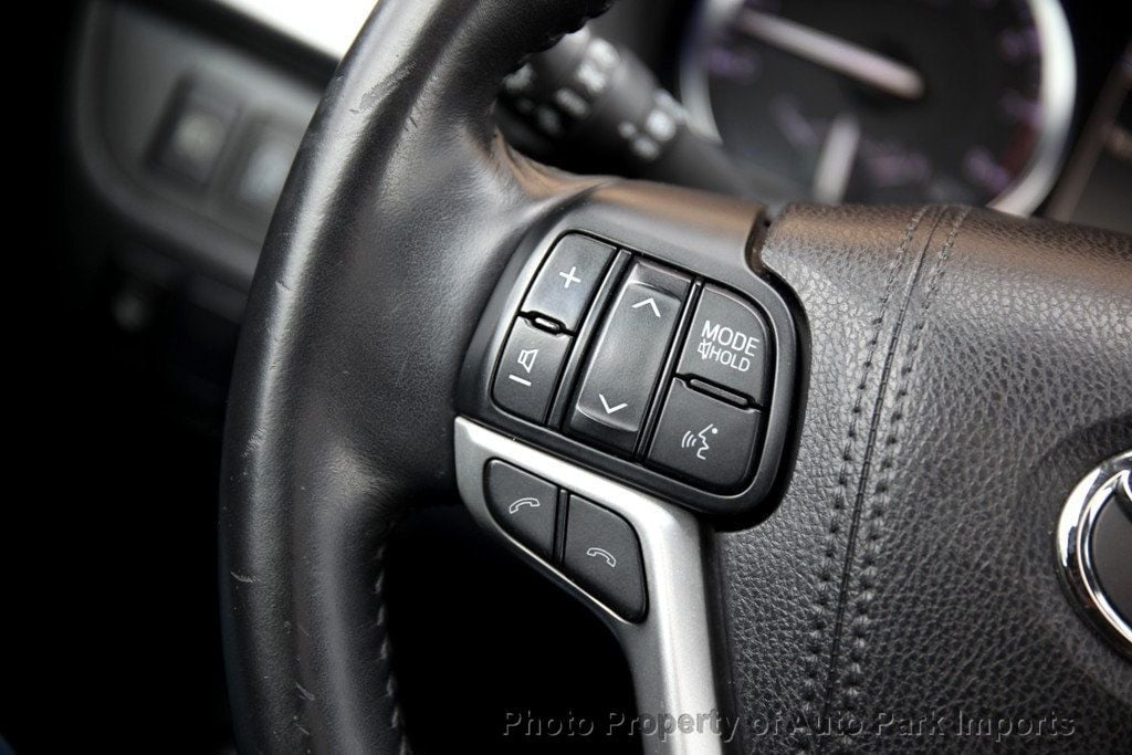 2017 Toyota Highlander Limited photo 41