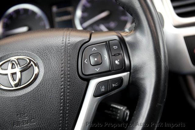 2017 Toyota Highlander Limited V6 AWD - 22797029 - 44
