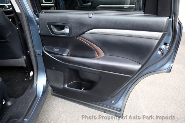 2017 Toyota Highlander Limited V6 AWD - 22797029 - 48