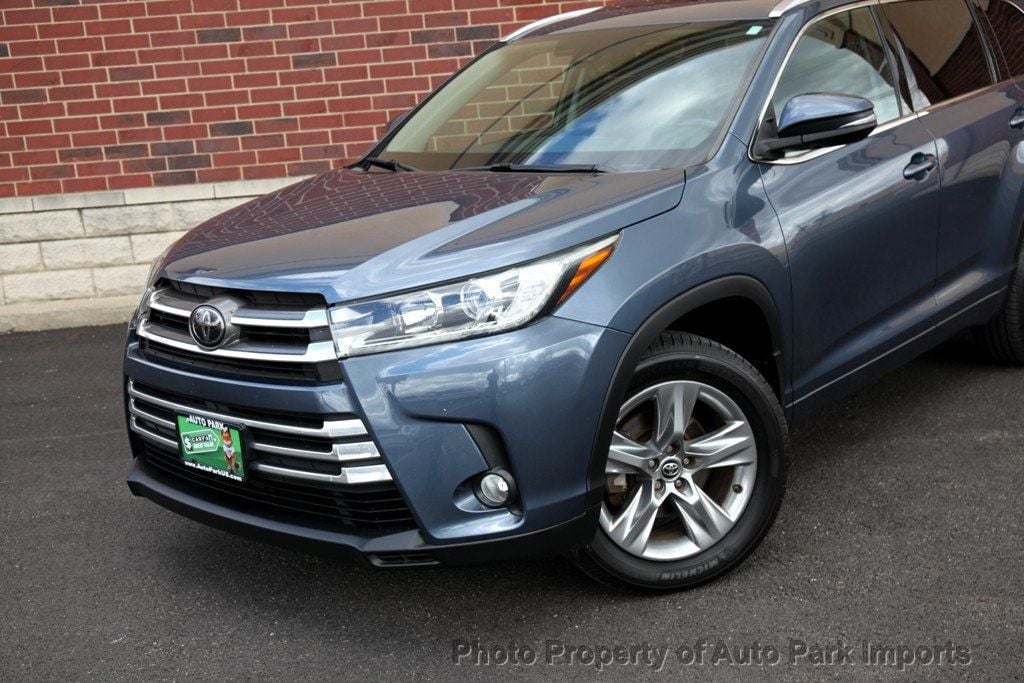 2017 Toyota Highlander Limited photo 4