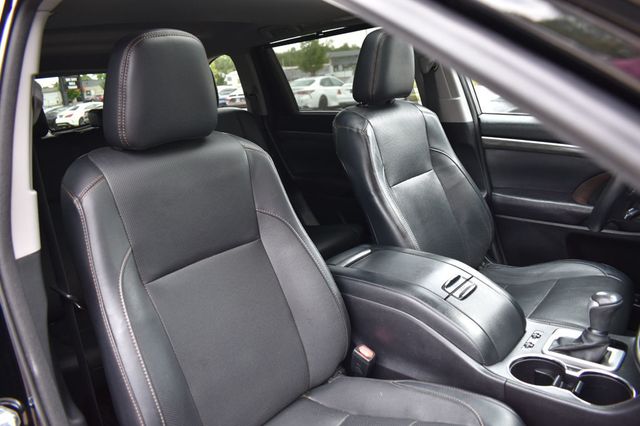 2017 Toyota Highlander Limited V6 AWD - 22919809 - 17