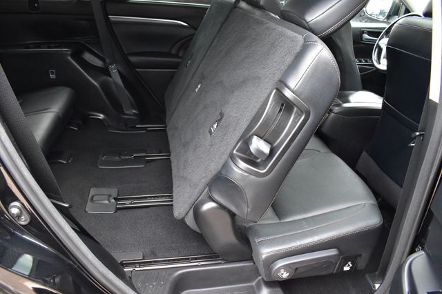 2017 Toyota Highlander Limited V6 AWD - 22919809 - 28