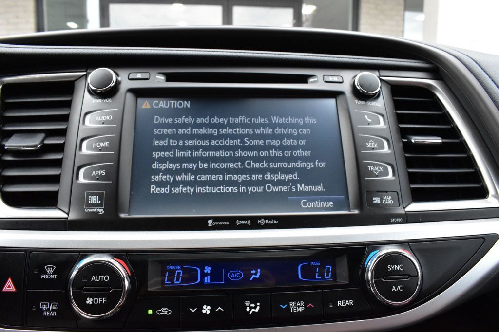 2017 Toyota Highlander Limited V6 AWD - 22919809 - 32