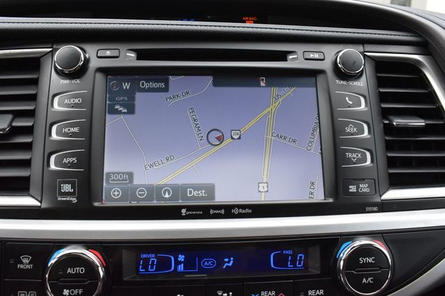 2017 Toyota Highlander Limited V6 AWD - 22919809 - 35