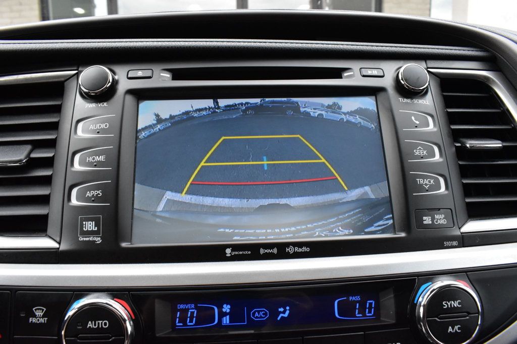 2017 Toyota Highlander Limited V6 AWD - 22919809 - 36