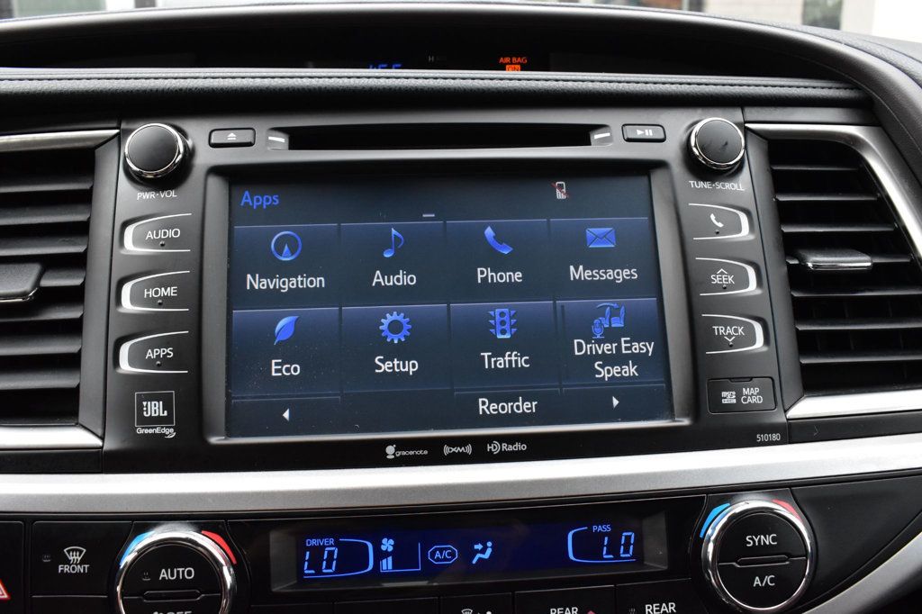 2017 Toyota Highlander Limited V6 AWD - 22919809 - 39