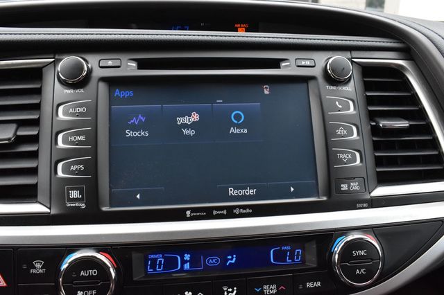 2017 Toyota Highlander Limited V6 AWD - 22919809 - 41