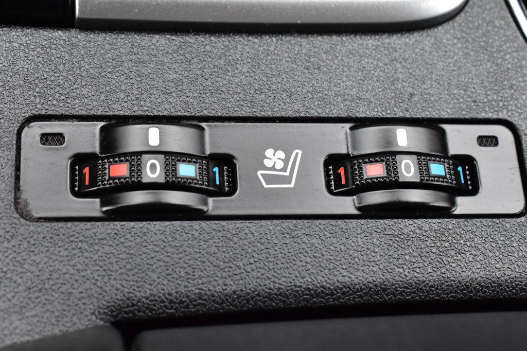 2017 Toyota Highlander Limited V6 AWD - 22919809 - 47