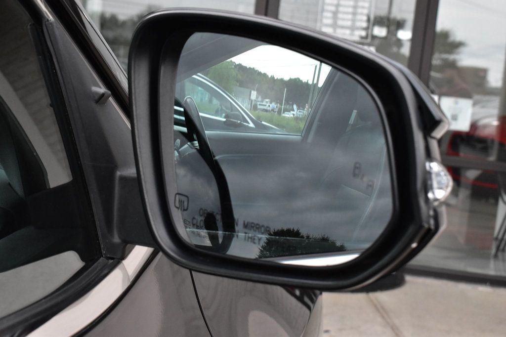 2017 Toyota Highlander Limited V6 AWD - 22919809 - 63