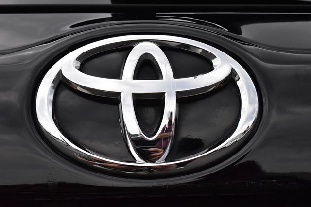 2017 Toyota Highlander Limited V6 AWD - 22919809 - 64