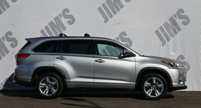 2017 Toyota Highlander Limited V6 FWD - 22971860 - 3