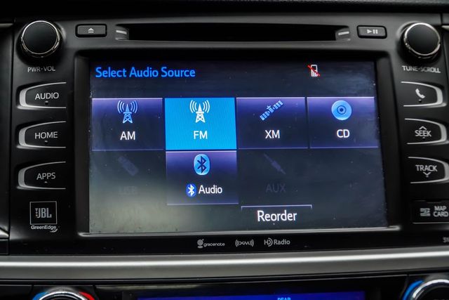2017 Toyota Highlander Limited V6 FWD - 23062161 - 26
