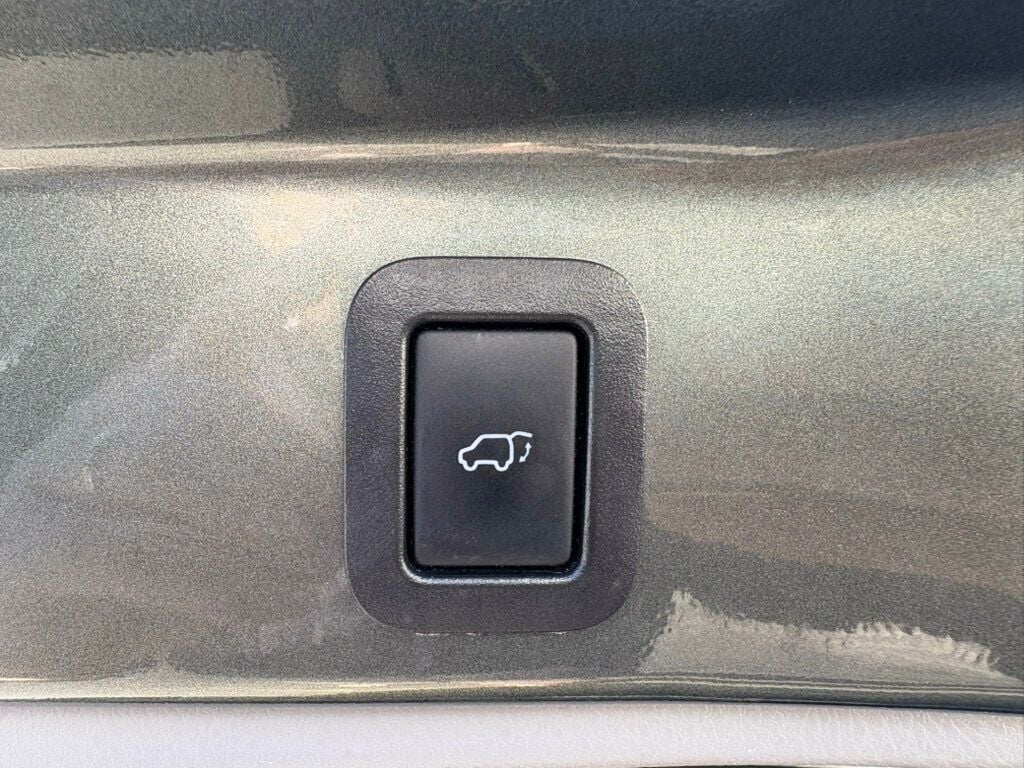 2017 Toyota Highlander LocalTrade/LE/V6/AWD/DynamicRadarCruiseControl/BackupCamera - 22951303 - 21