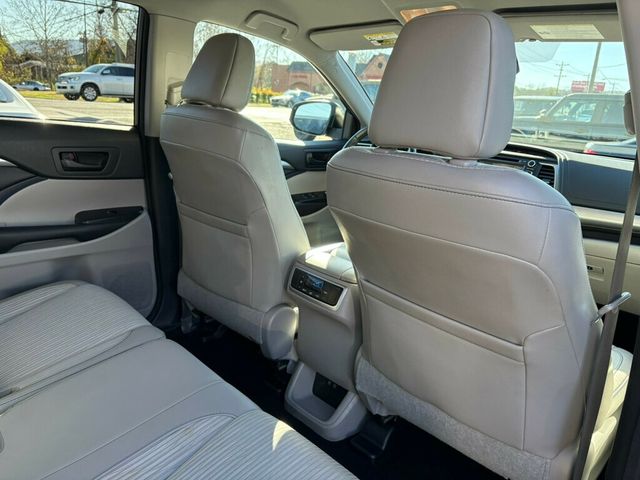 2017 Toyota Highlander LocalTrade/LE/V6/AWD/DynamicRadarCruiseControl/BackupCamera - 22951303 - 22