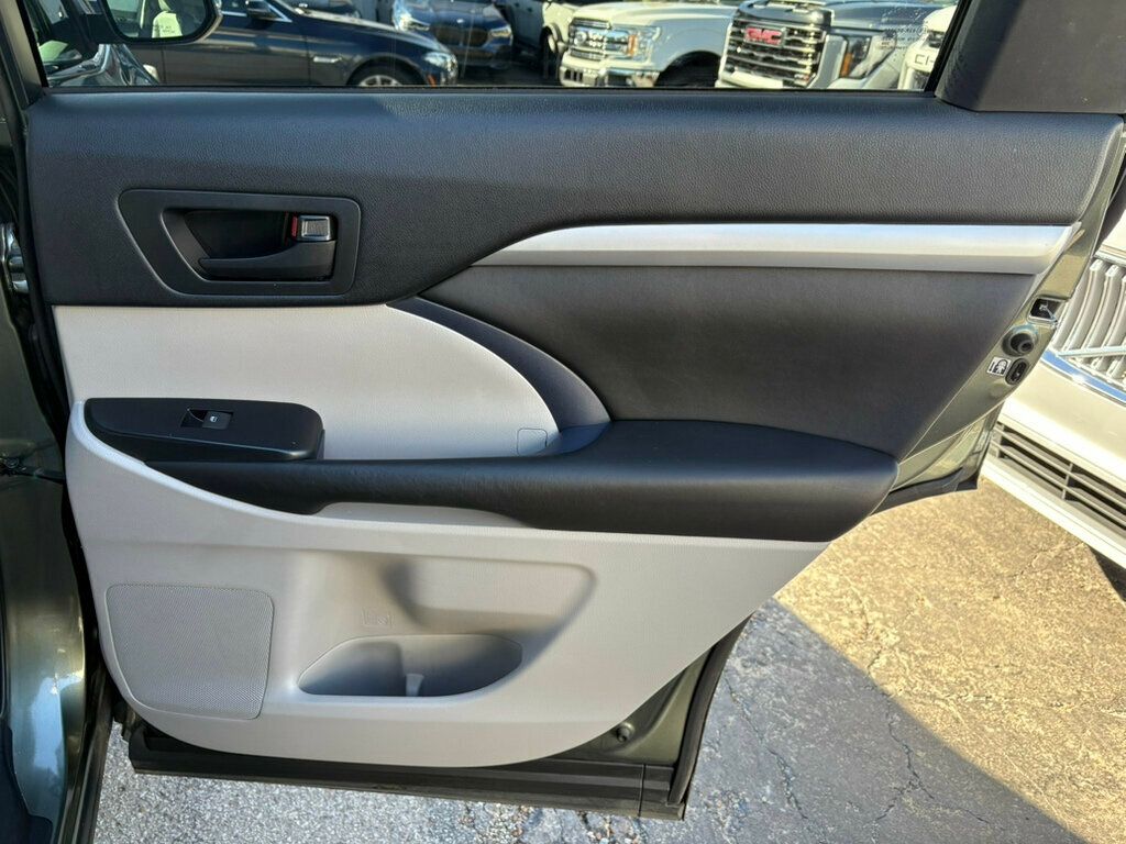 2017 Toyota Highlander LocalTrade/LE/V6/AWD/DynamicRadarCruiseControl/BackupCamera - 22951303 - 25