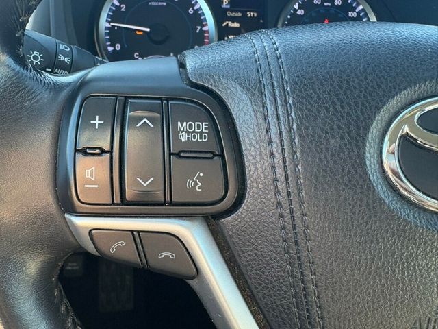 2017 Toyota Highlander LocalTrade/LE/V6/AWD/DynamicRadarCruiseControl/BackupCamera - 22951303 - 31
