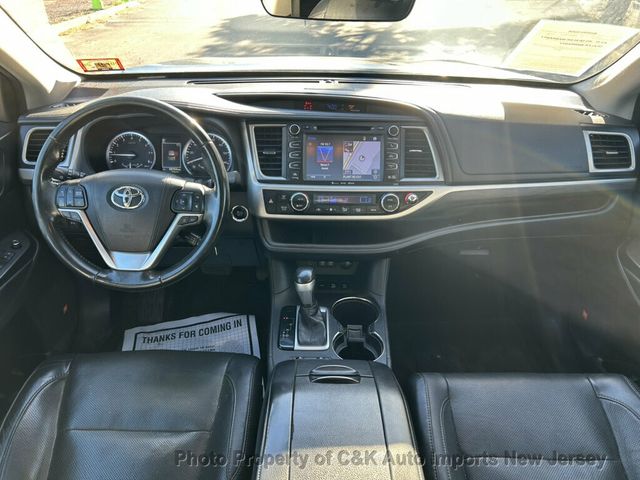 2017 Toyota Highlander NAVI SYS! BACK-UP CAMERA! 2ND ROW BUCKET SEATS! HTD FRONT SEATS - 23097448 - 36