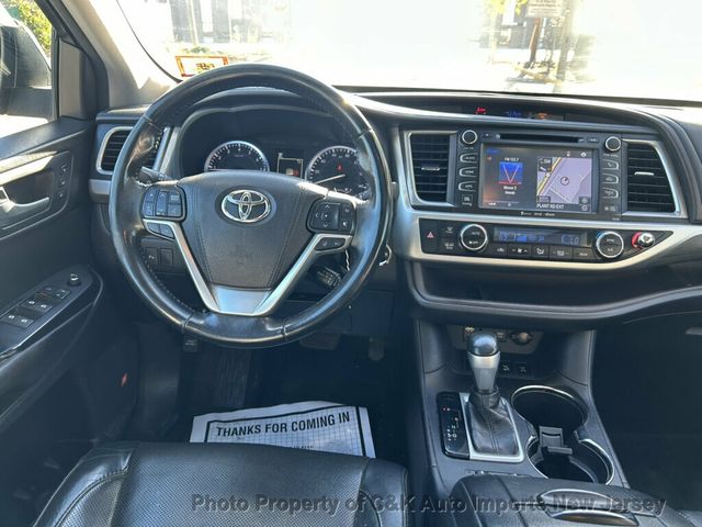 2017 Toyota Highlander NAVI SYS! BACK-UP CAMERA! 2ND ROW BUCKET SEATS! HTD FRONT SEATS - 23097448 - 37