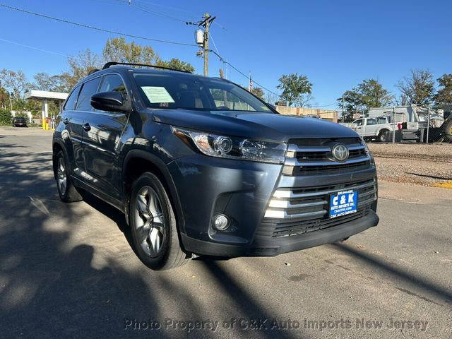 2017 Toyota Highlander NAVI SYS! BACK-UP CAMERA! 2ND ROW BUCKET SEATS! HTD FRONT SEATS - 23097448 - 4