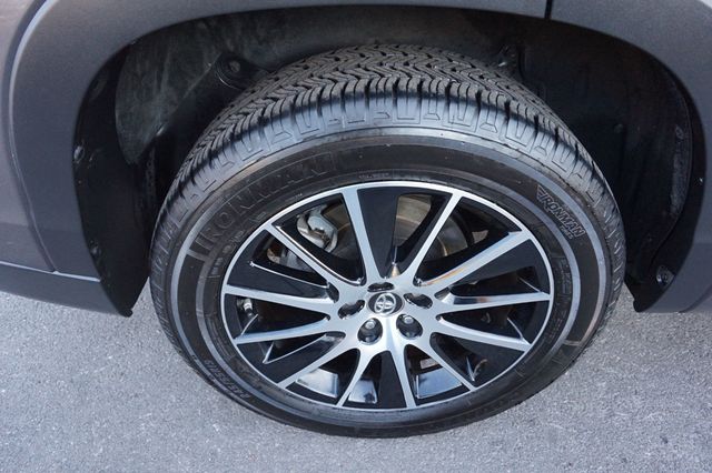 2017 Toyota Highlander SE, THIRD ROW SEATING, LEATHER SEATS, MOON ROOF - 22960405 - 14