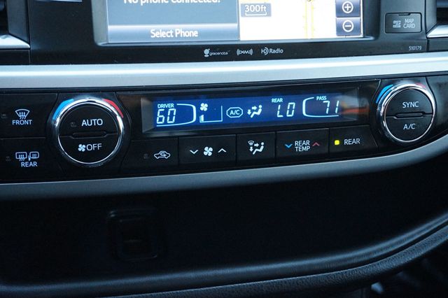 2017 Toyota Highlander SE, THIRD ROW SEATING, LEATHER SEATS, MOON ROOF - 22960405 - 37