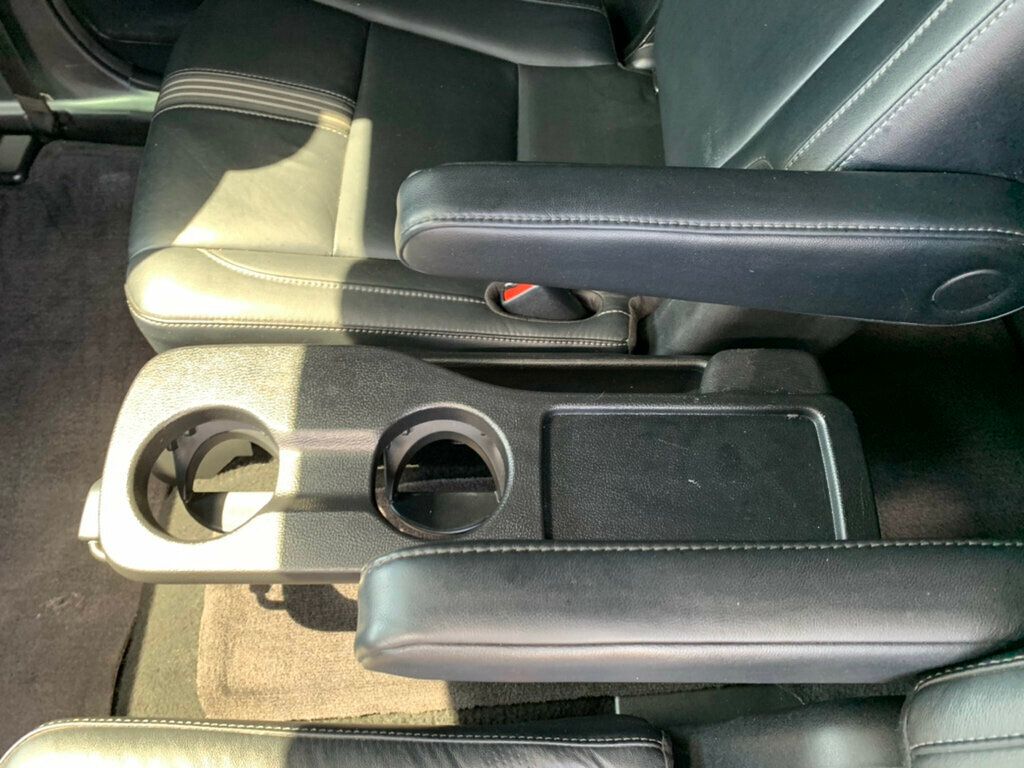 2017 Toyota Highlander SE photo 30