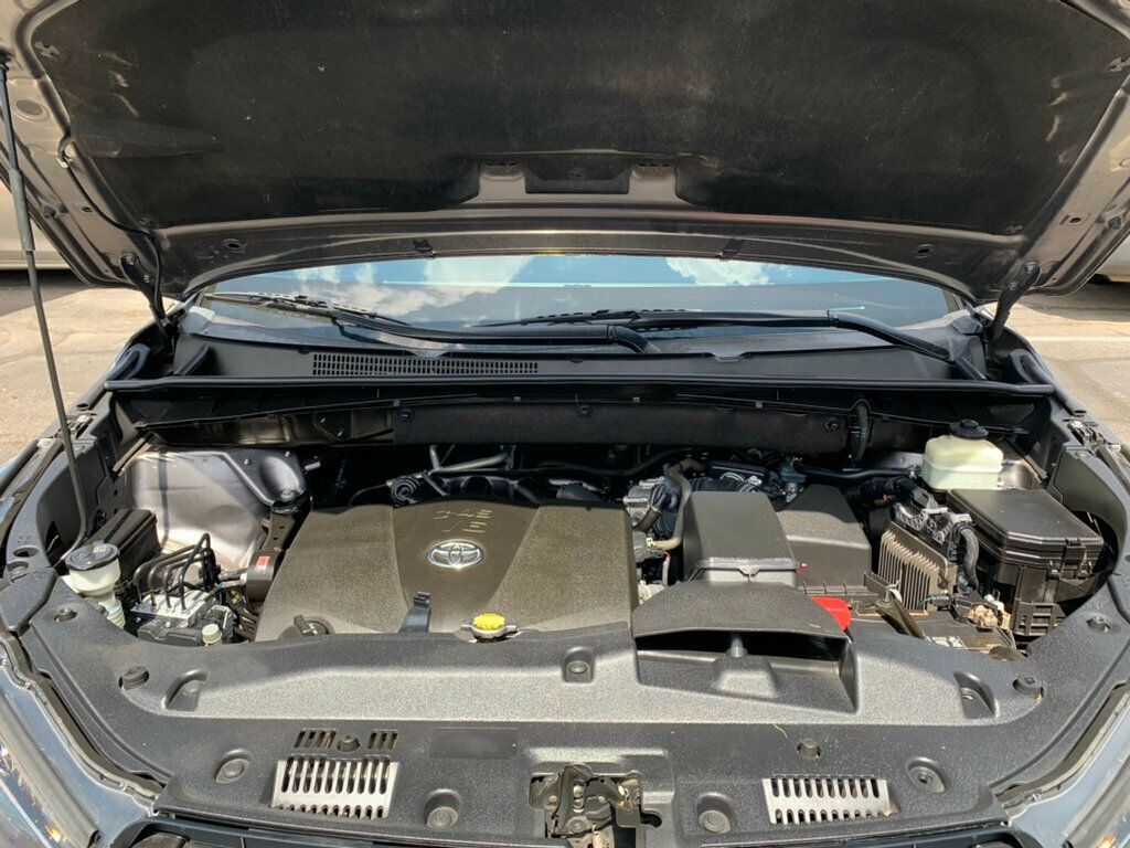 2017 Toyota Highlander SE photo 55