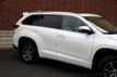 2017 Toyota Highlander XLE V6 AWD - 22777451 - 11