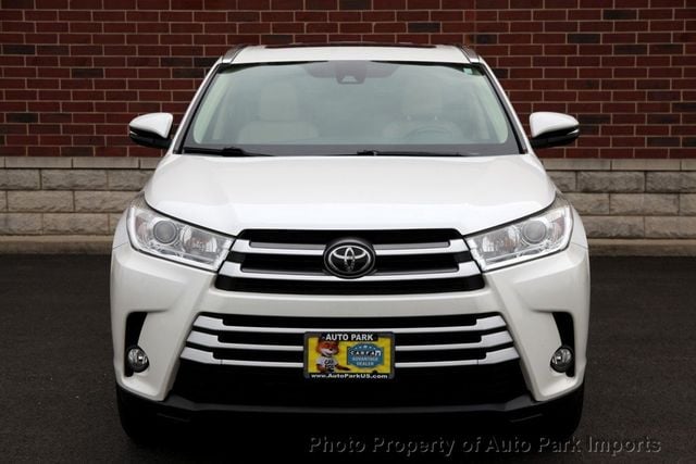 2017 Toyota Highlander XLE V6 AWD - 22777451 - 14