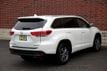 2017 Toyota Highlander XLE V6 AWD - 22777451 - 20