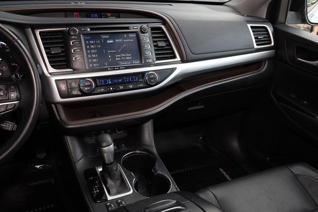 2017 TOYOTA HIGHLANDER XLE V6 AWD - 22938358 - 24