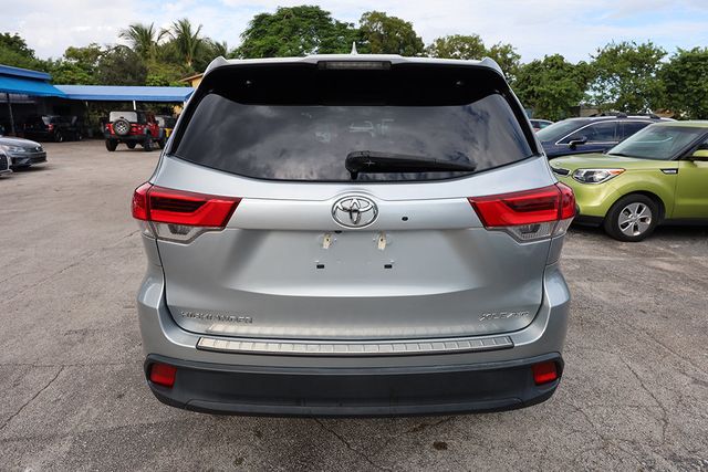 2017 TOYOTA HIGHLANDER XLE V6 AWD - 22938358 - 8