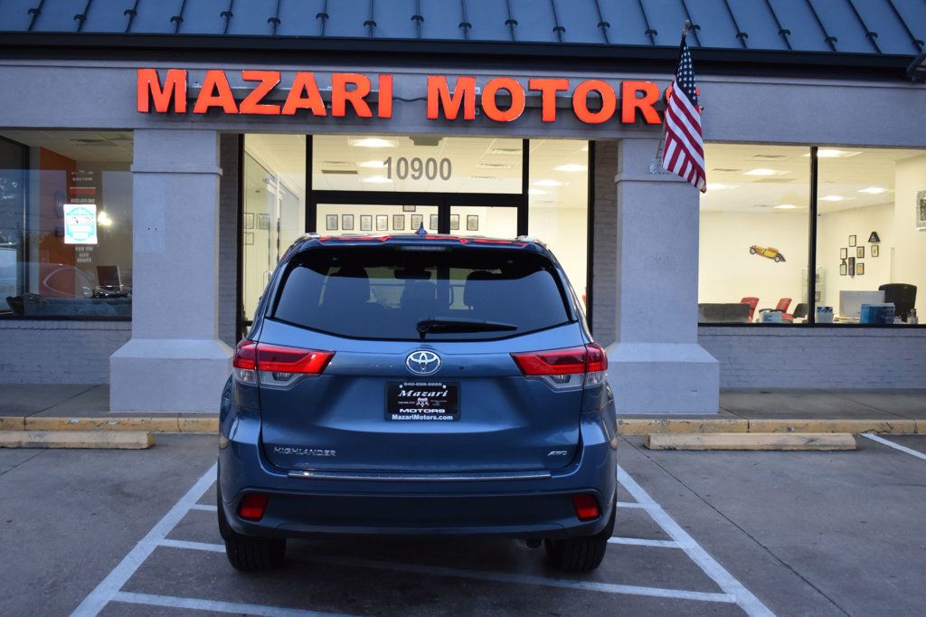 2017 Toyota Highlander XLE V6 AWD - 22937665 - 9