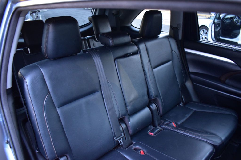 2017 Toyota Highlander XLE V6 AWD - 22937665 - 23